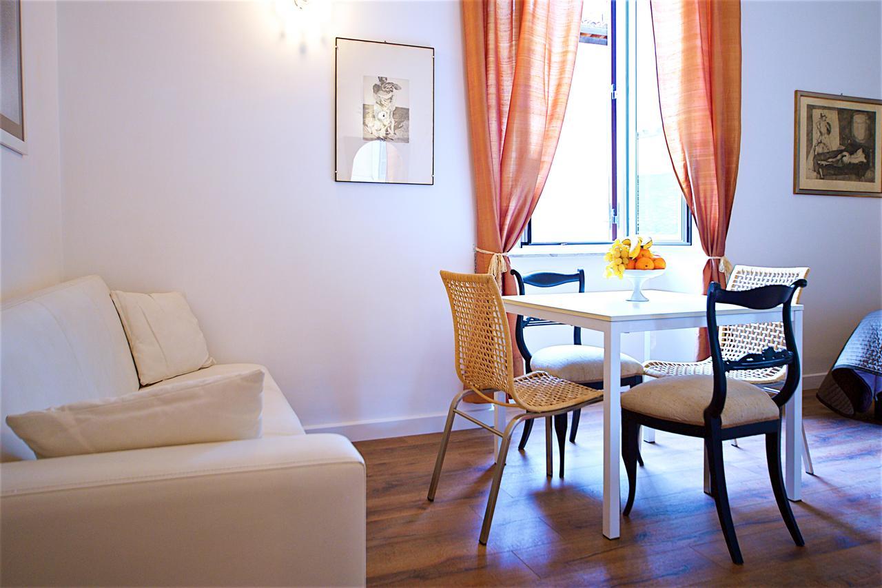 Vetrina Holidays Apartment Navona Roma Ngoại thất bức ảnh
